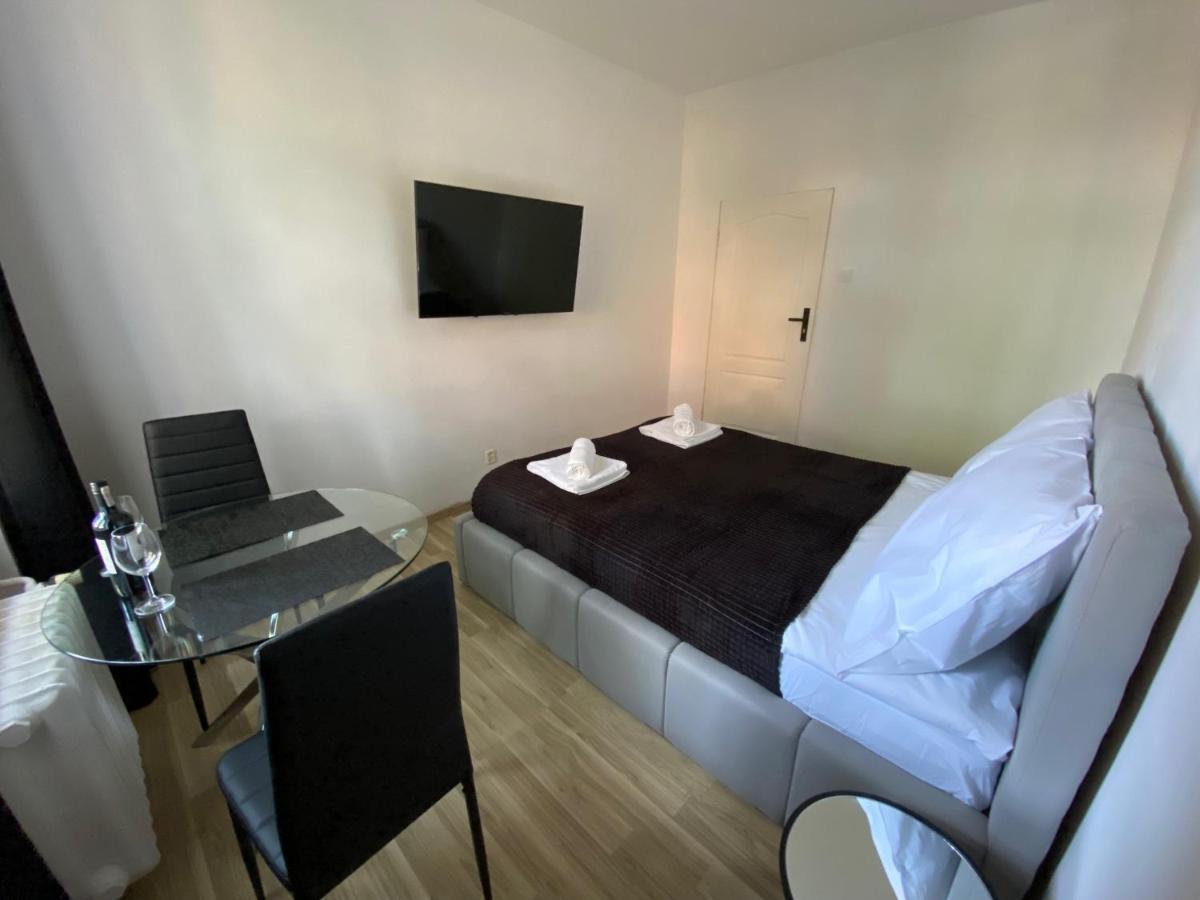 Vip Rooms Apartment Stary Toruń エクステリア 写真